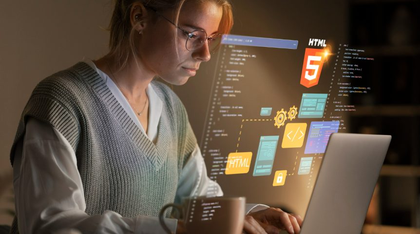 Webdesigner trabalhando na criação do sitemap de um website, garantindo seu bom ranqueamento.