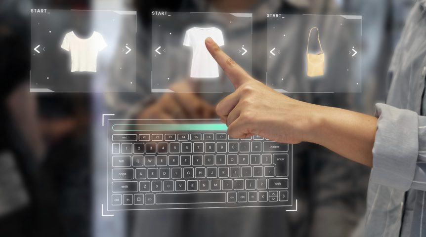 Imagem ilustrativa sobre criação de loja virtual, mostrando uma pessoa navegando por um e-commerce.